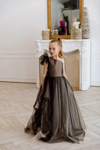 Felicia with short sleeves tulle flower girl dress